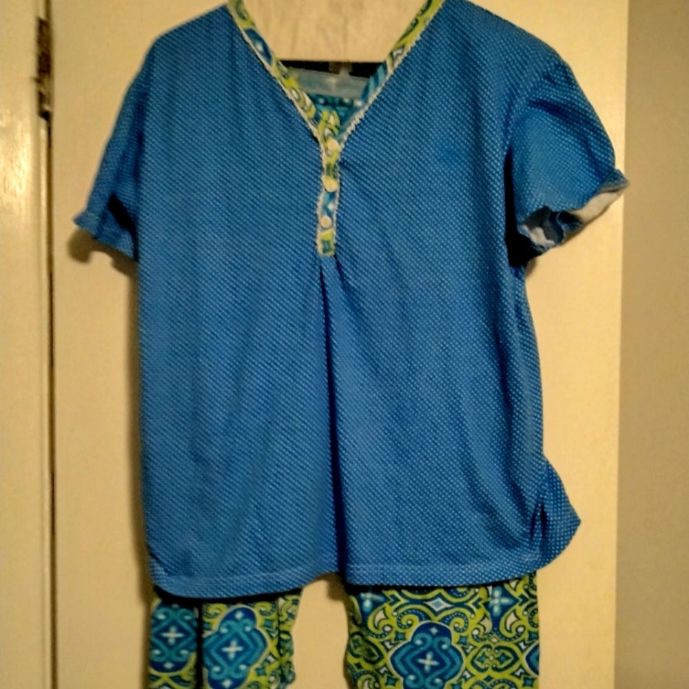 XL women's 2pc pajama set by seven apparel in like new condition